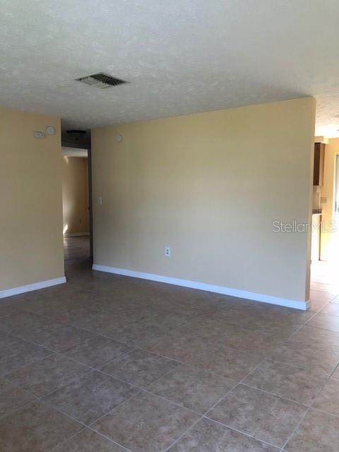 For Rent: $1,495 (2 beds, 1 baths, 720 Square Feet)