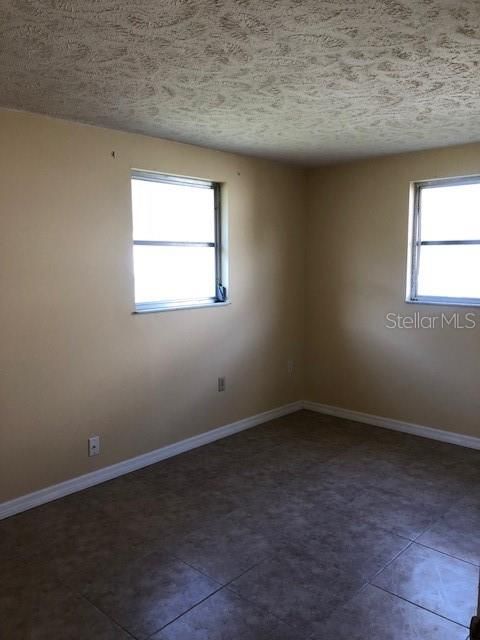 For Rent: $1,495 (2 beds, 1 baths, 720 Square Feet)