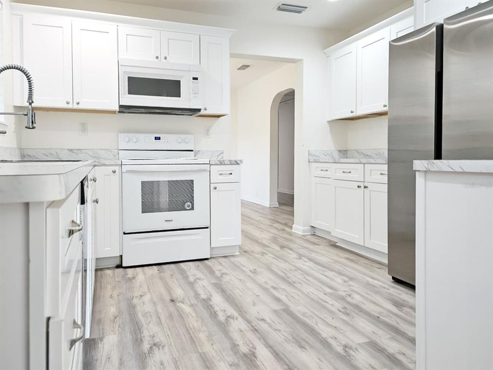 For Rent: $2,200 (4 beds, 2 baths, 2025 Square Feet)