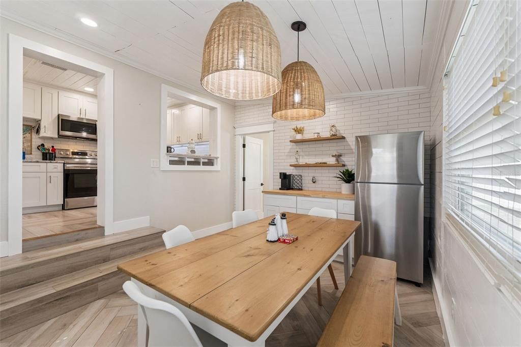 待售: $485,000 (4 贝兹, 2 浴室, 1901 平方英尺)