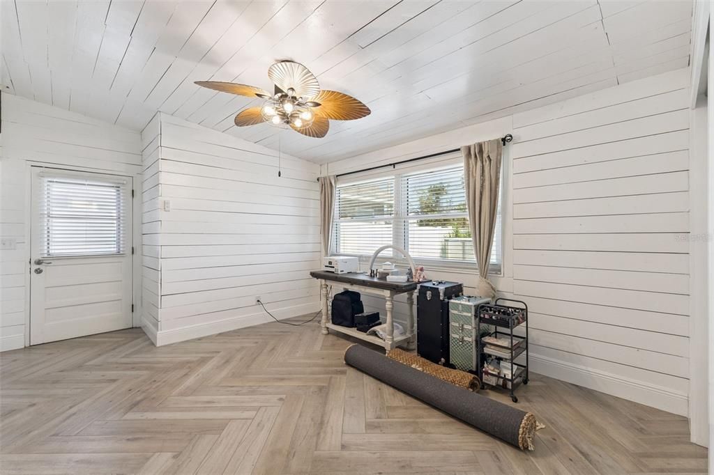 待售: $485,000 (4 贝兹, 2 浴室, 1901 平方英尺)