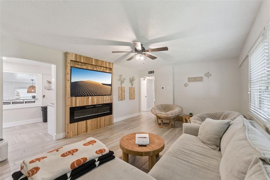 待售: $485,000 (4 贝兹, 2 浴室, 1901 平方英尺)