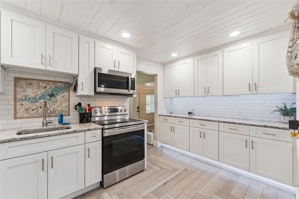 待售: $485,000 (4 贝兹, 2 浴室, 1901 平方英尺)