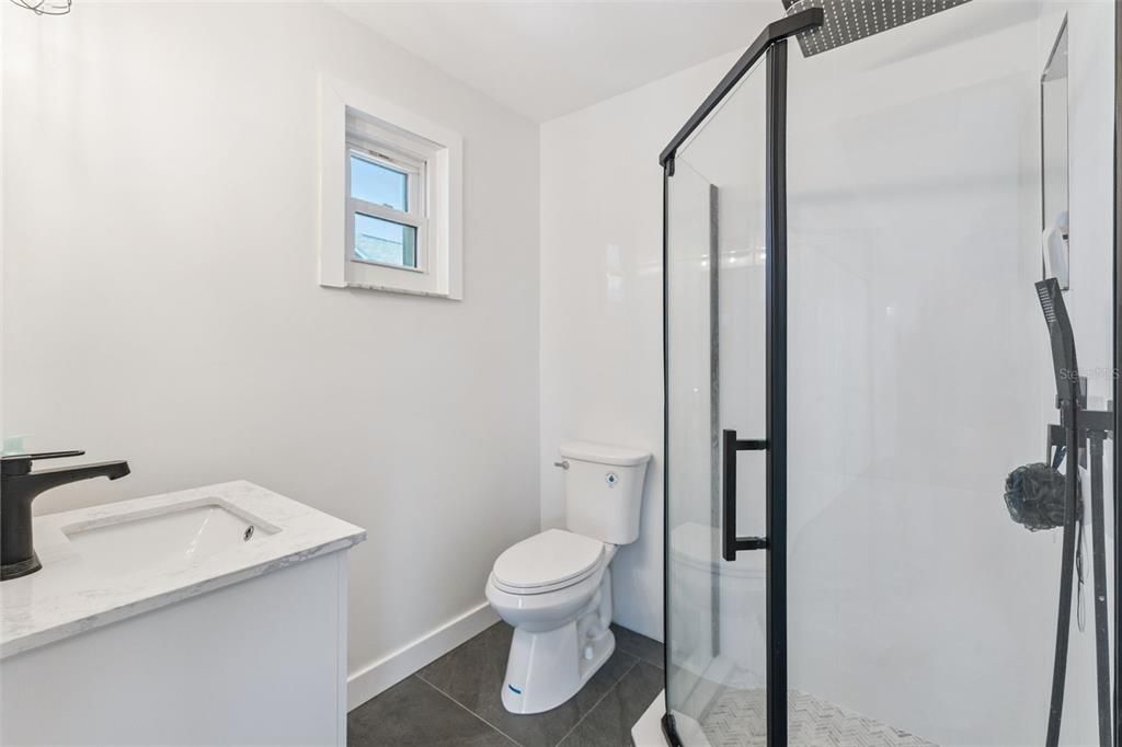 待售: $485,000 (4 贝兹, 2 浴室, 1901 平方英尺)