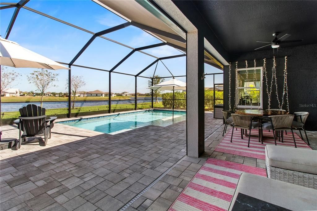 For Sale: $850,000 (4 beds, 3 baths, 3300 Square Feet)