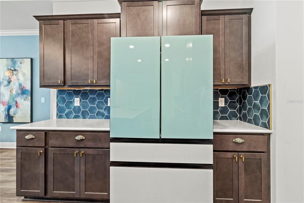 For Sale: $850,000 (4 beds, 3 baths, 3300 Square Feet)