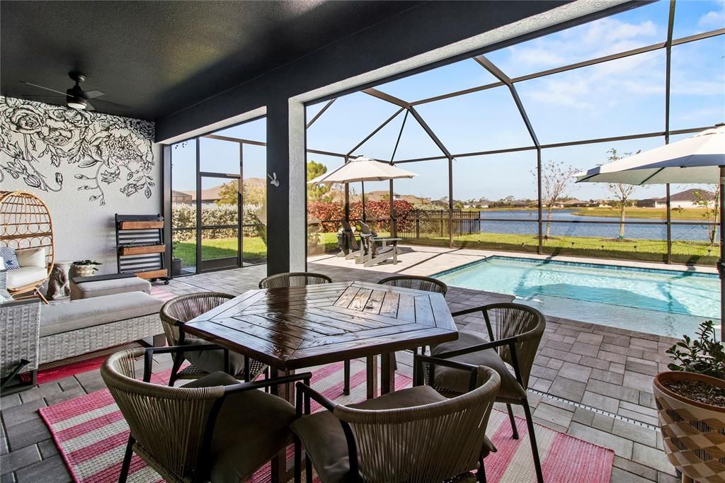 For Sale: $850,000 (4 beds, 3 baths, 3300 Square Feet)