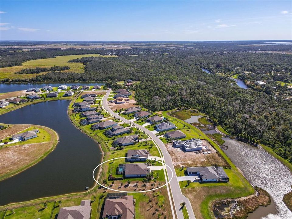 For Sale: $850,000 (4 beds, 3 baths, 3300 Square Feet)