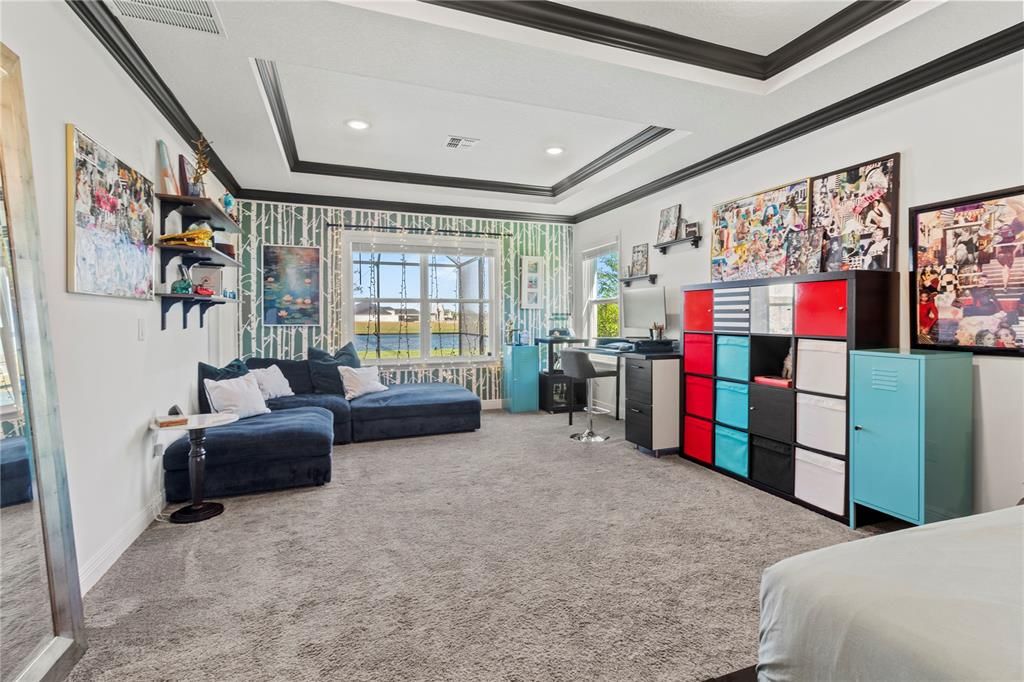 For Sale: $850,000 (4 beds, 3 baths, 3300 Square Feet)