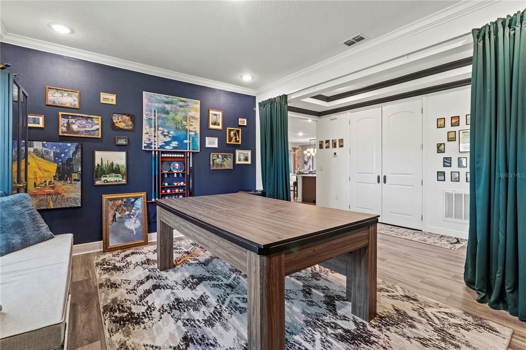 For Sale: $850,000 (4 beds, 3 baths, 3300 Square Feet)