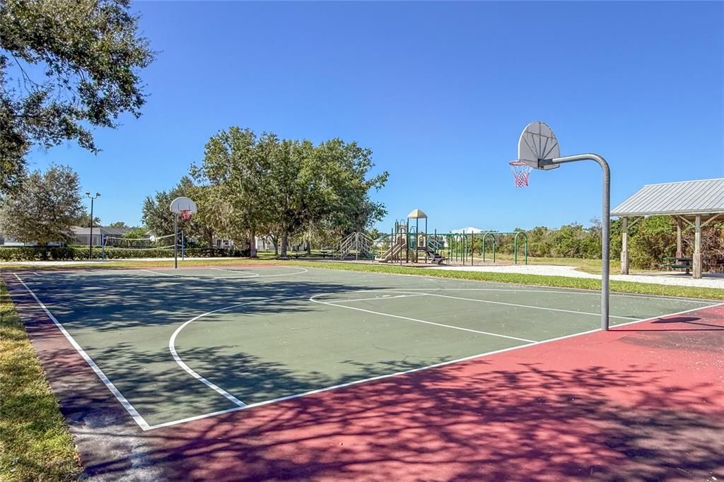 For Sale: $850,000 (4 beds, 3 baths, 3300 Square Feet)