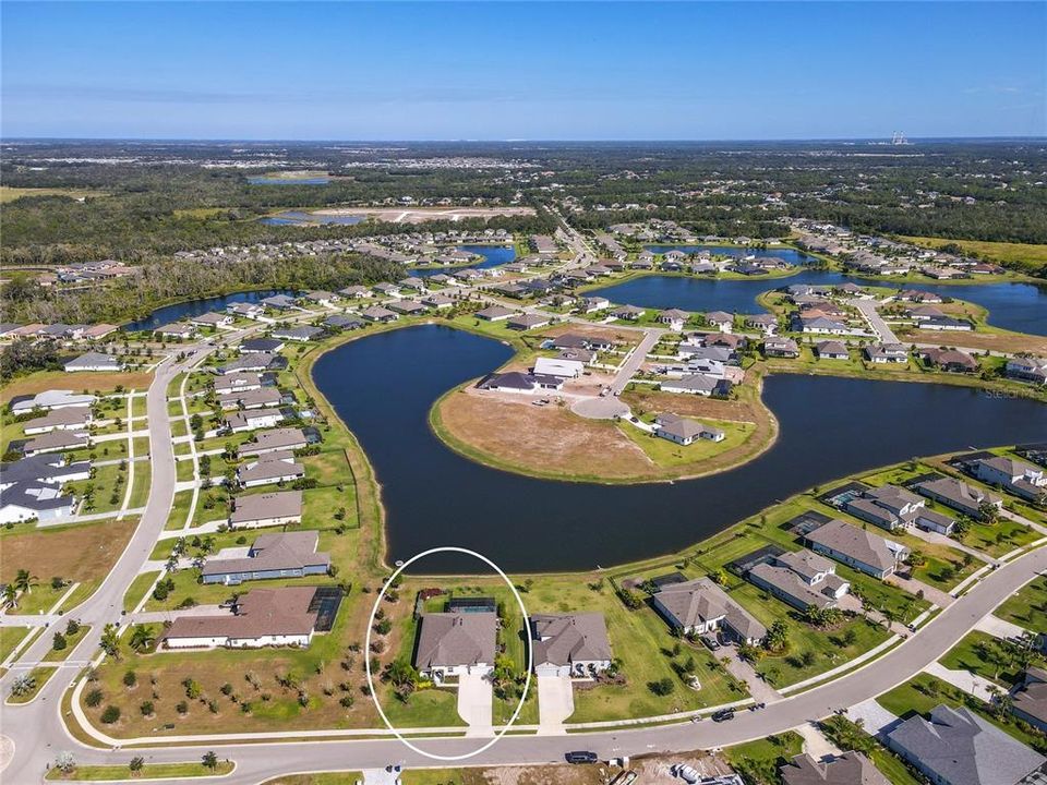 For Sale: $850,000 (4 beds, 3 baths, 3300 Square Feet)