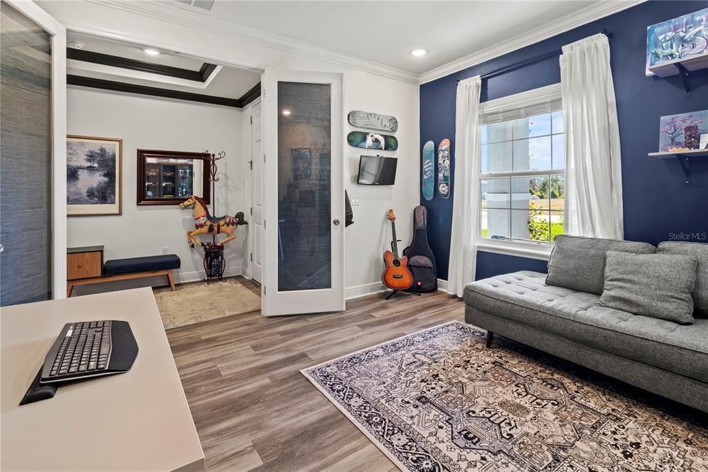 For Sale: $850,000 (4 beds, 3 baths, 3300 Square Feet)