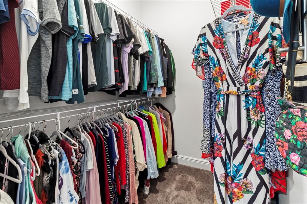 For Sale: $850,000 (4 beds, 3 baths, 3300 Square Feet)