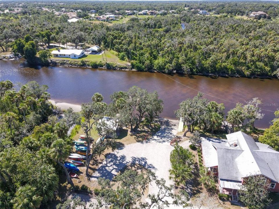 For Sale: $850,000 (4 beds, 3 baths, 3300 Square Feet)