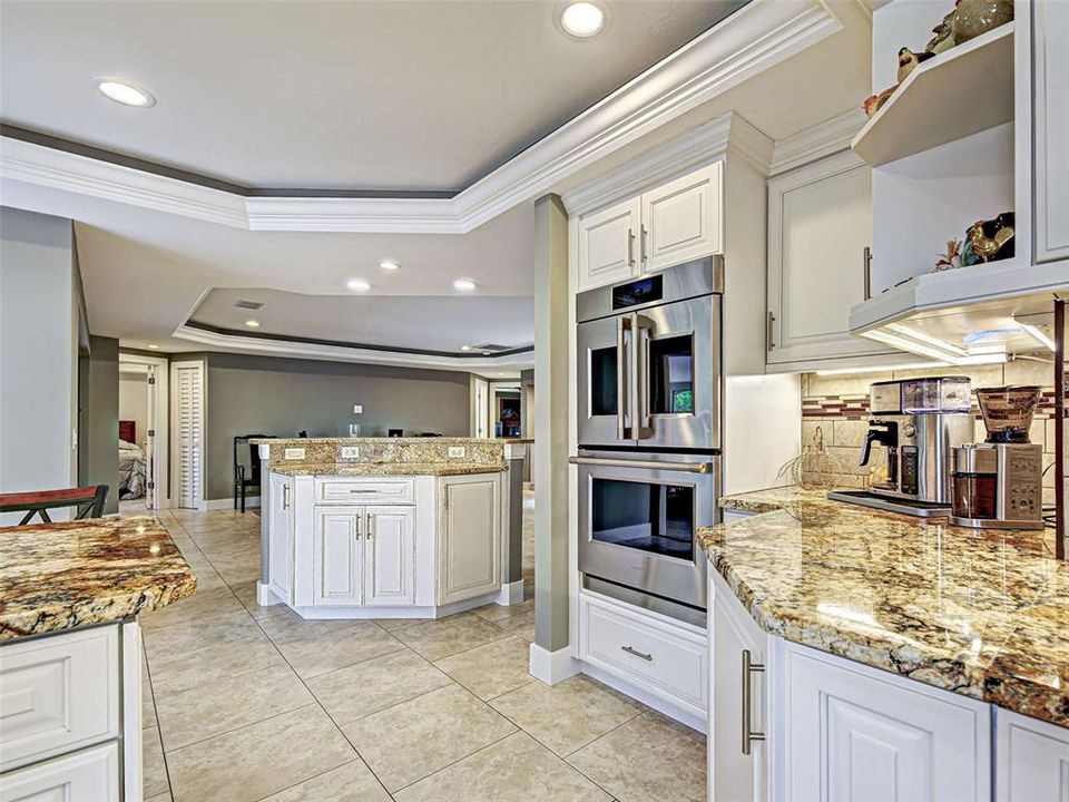 For Sale: $1,450,000 (4 beds, 3 baths, 3700 Square Feet)