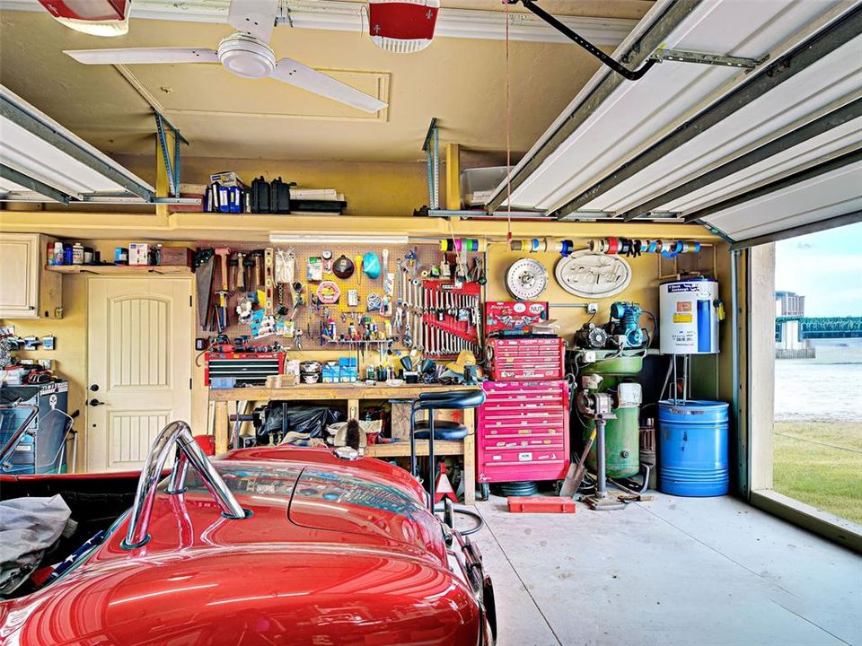 For Sale: $1,450,000 (4 beds, 3 baths, 3700 Square Feet)