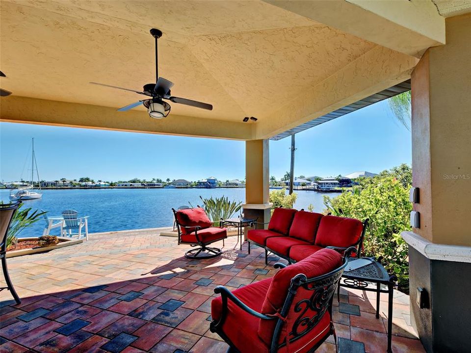 For Sale: $1,450,000 (4 beds, 3 baths, 3700 Square Feet)