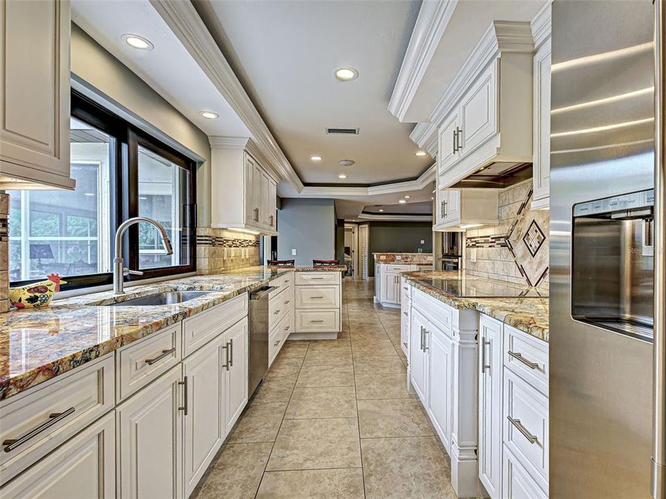 For Sale: $1,450,000 (4 beds, 3 baths, 3700 Square Feet)