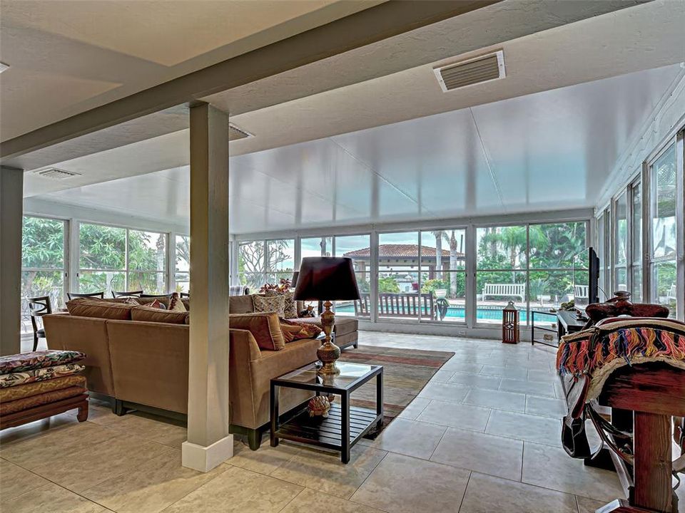 For Sale: $1,450,000 (4 beds, 3 baths, 3700 Square Feet)