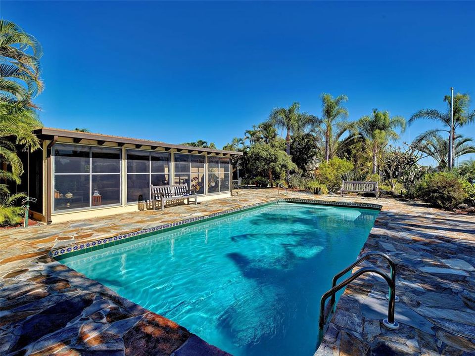 For Sale: $1,450,000 (4 beds, 3 baths, 3700 Square Feet)