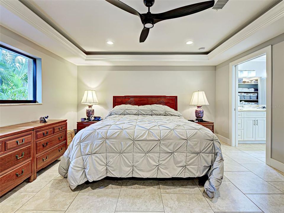 For Sale: $1,450,000 (4 beds, 3 baths, 3700 Square Feet)