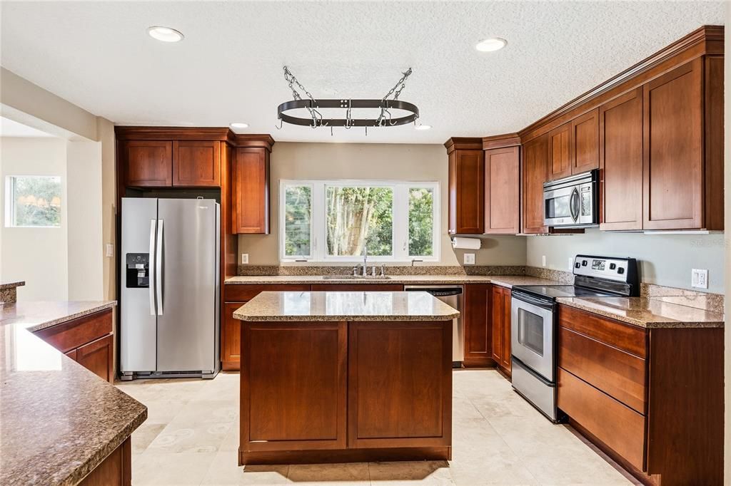 В аренду: $2,600 (3 спален, 2 ванн, 1590 Квадратных фут)