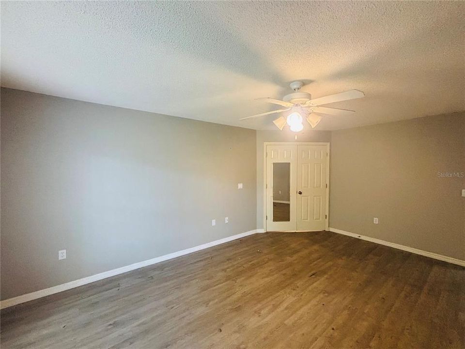 For Rent: $1,895 (3 beds, 2 baths, 1797 Square Feet)