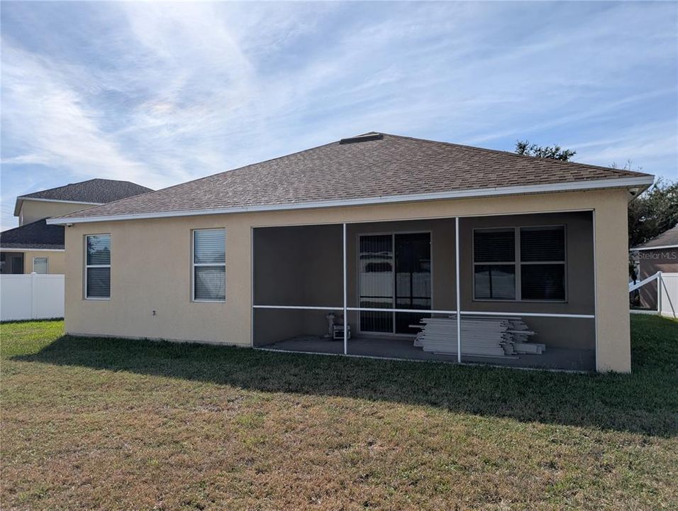 Active With Contract: $320,000 (3 beds, 2 baths, 2042 Square Feet)