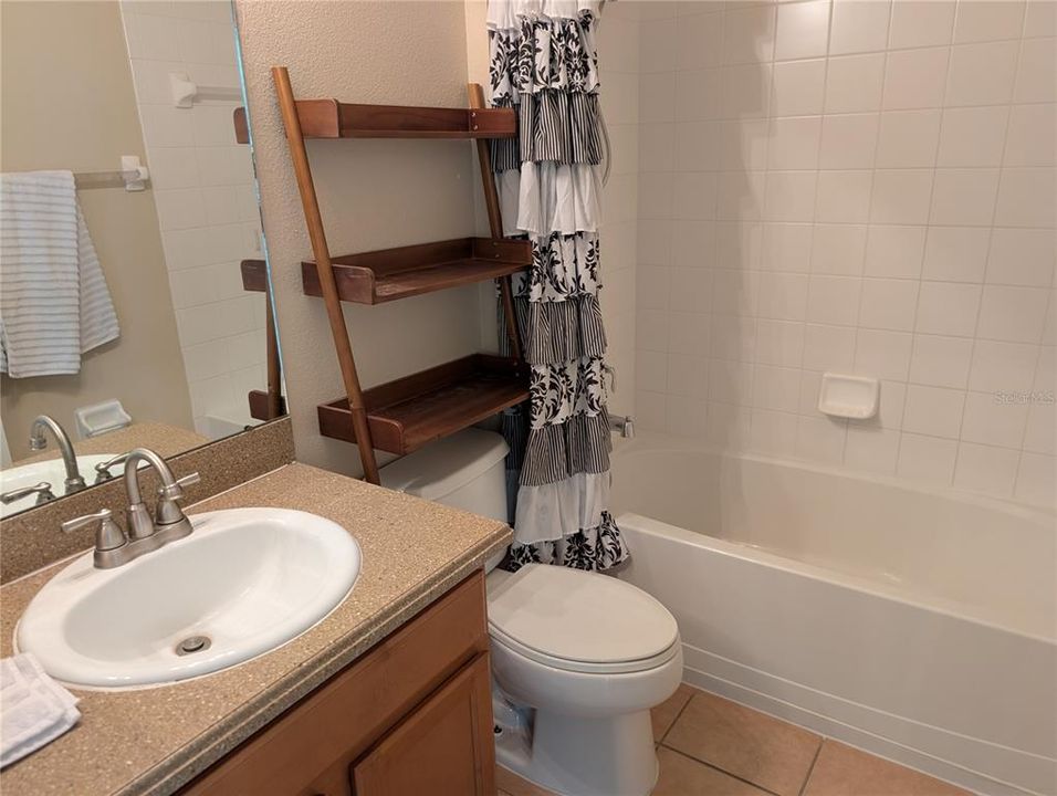 Active With Contract: $320,000 (3 beds, 2 baths, 2042 Square Feet)