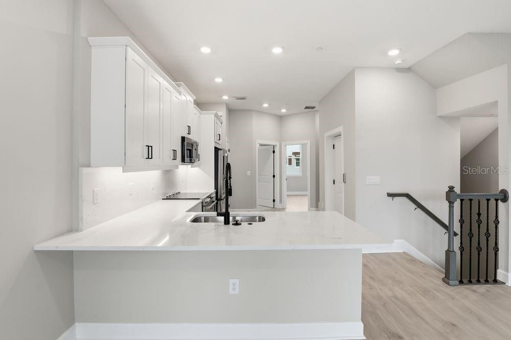 For Sale: $395,000 (4 beds, 3 baths, 1867 Square Feet)