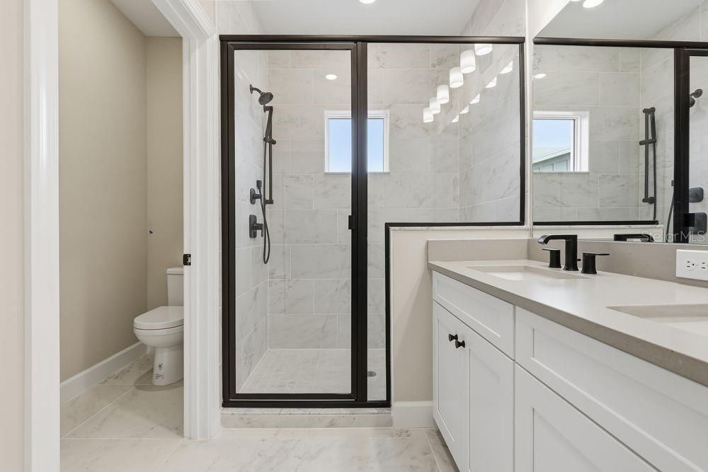 For Sale: $395,000 (4 beds, 3 baths, 1867 Square Feet)