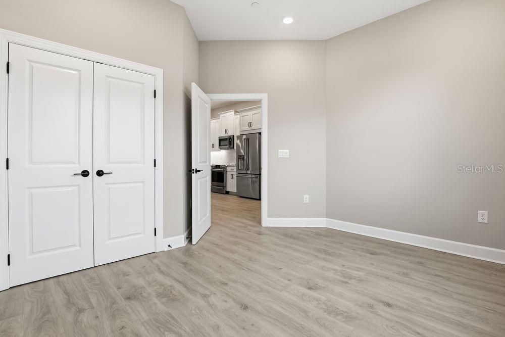 For Sale: $395,000 (4 beds, 3 baths, 1867 Square Feet)