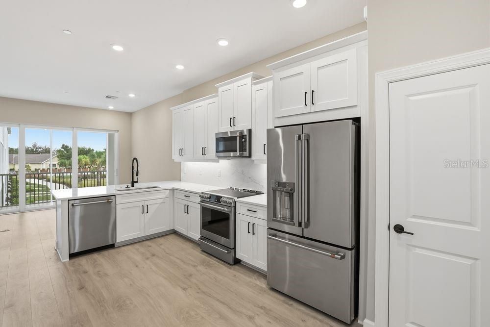 For Sale: $395,000 (4 beds, 3 baths, 1867 Square Feet)