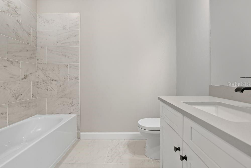 For Sale: $395,000 (4 beds, 3 baths, 1867 Square Feet)