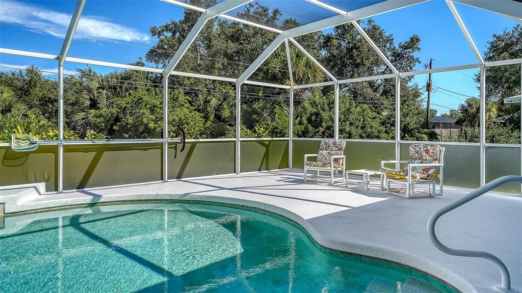 Под контрактом: $364,000 (3 спален, 2 ванн, 1871 Квадратных фут)