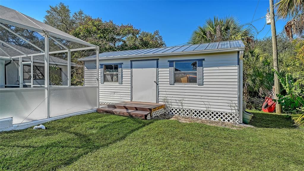 Под контрактом: $364,000 (3 спален, 2 ванн, 1871 Квадратных фут)