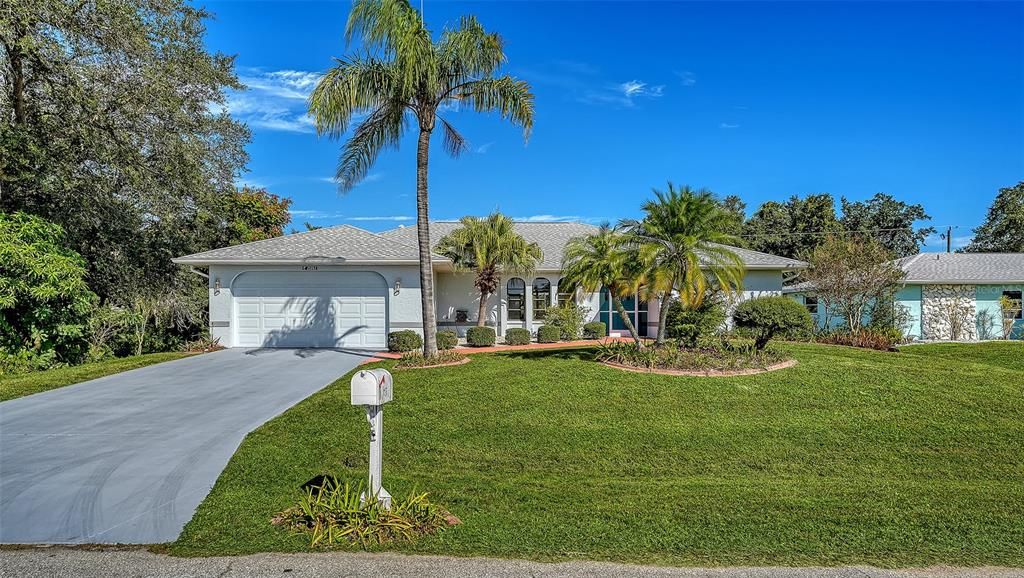 Под контрактом: $364,000 (3 спален, 2 ванн, 1871 Квадратных фут)