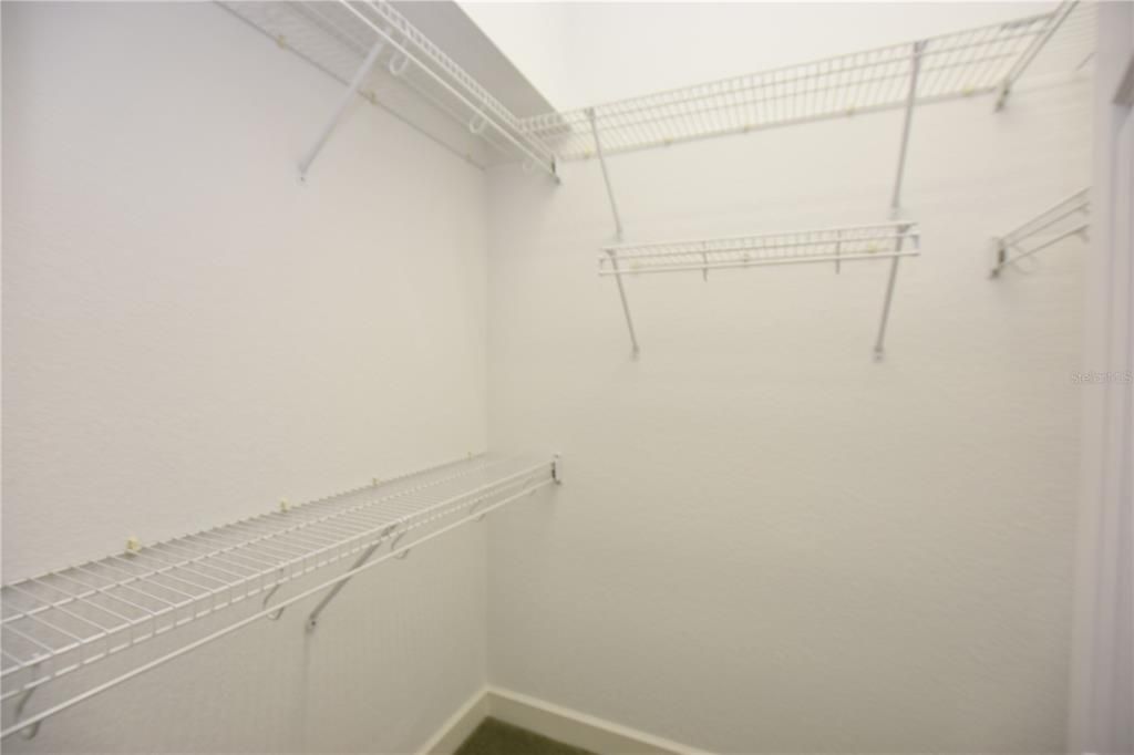 出租: $2,160 (3 贝兹, 2 浴室, 2115 平方英尺)