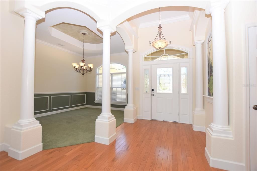 出租: $2,160 (3 贝兹, 2 浴室, 2115 平方英尺)