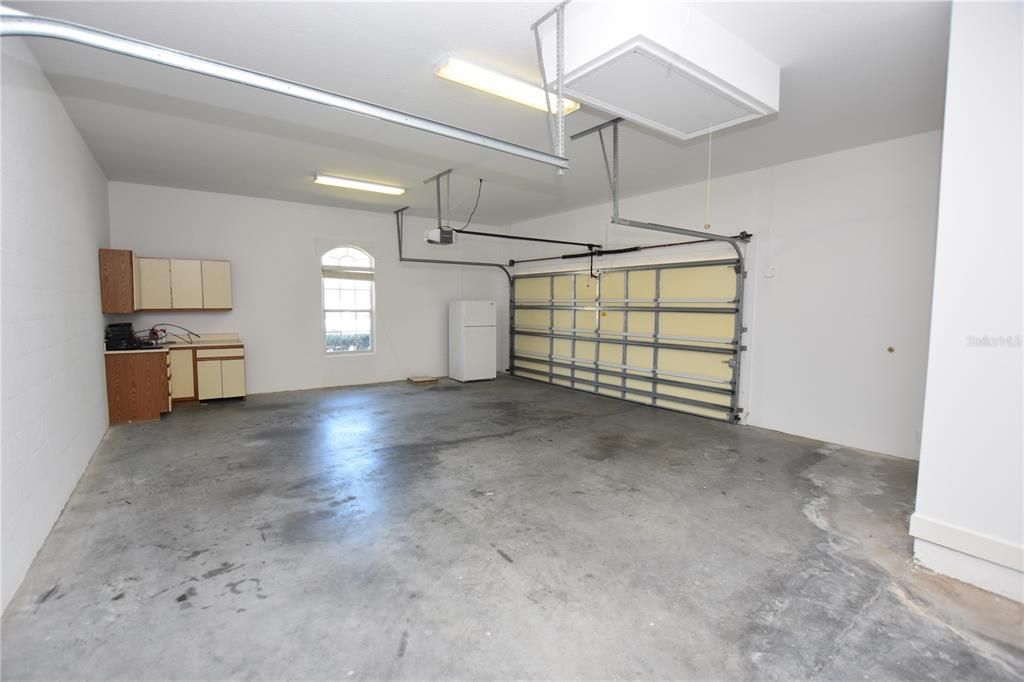 出租: $2,160 (3 贝兹, 2 浴室, 2115 平方英尺)