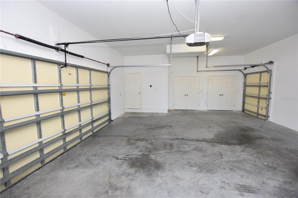 出租: $2,160 (3 贝兹, 2 浴室, 2115 平方英尺)