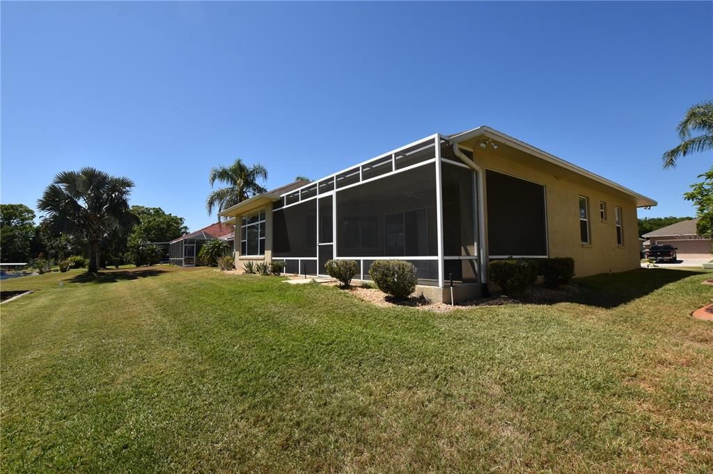 出租: $2,160 (3 贝兹, 2 浴室, 2115 平方英尺)