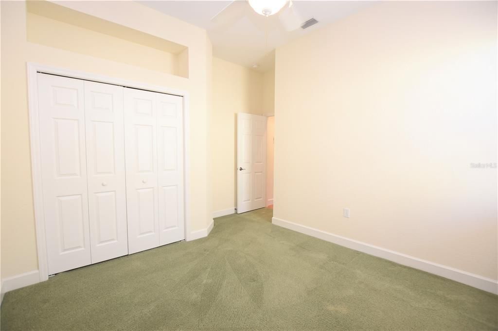 出租: $2,160 (3 贝兹, 2 浴室, 2115 平方英尺)