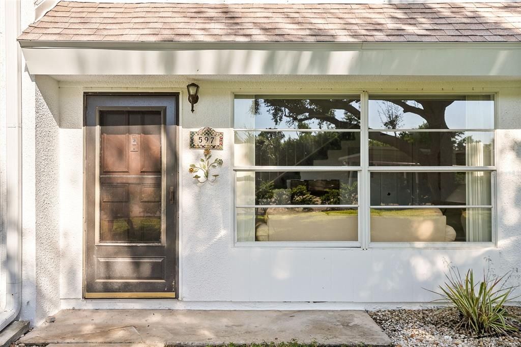 For Sale: $530,000 (2 beds, 1 baths, 1008 Square Feet)