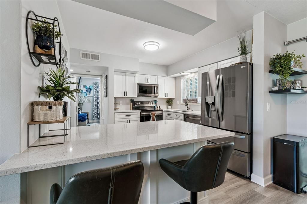 For Sale: $385,000 (2 beds, 2 baths, 1182 Square Feet)