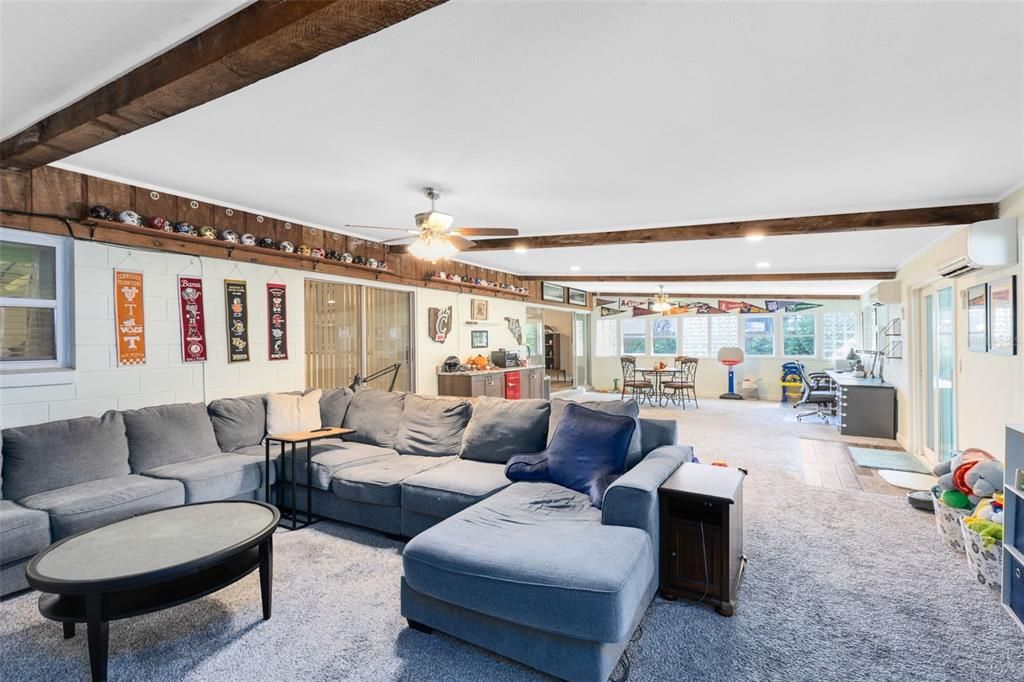 Active With Contract: $474,900 (4 beds, 2 baths, 2800 Square Feet)