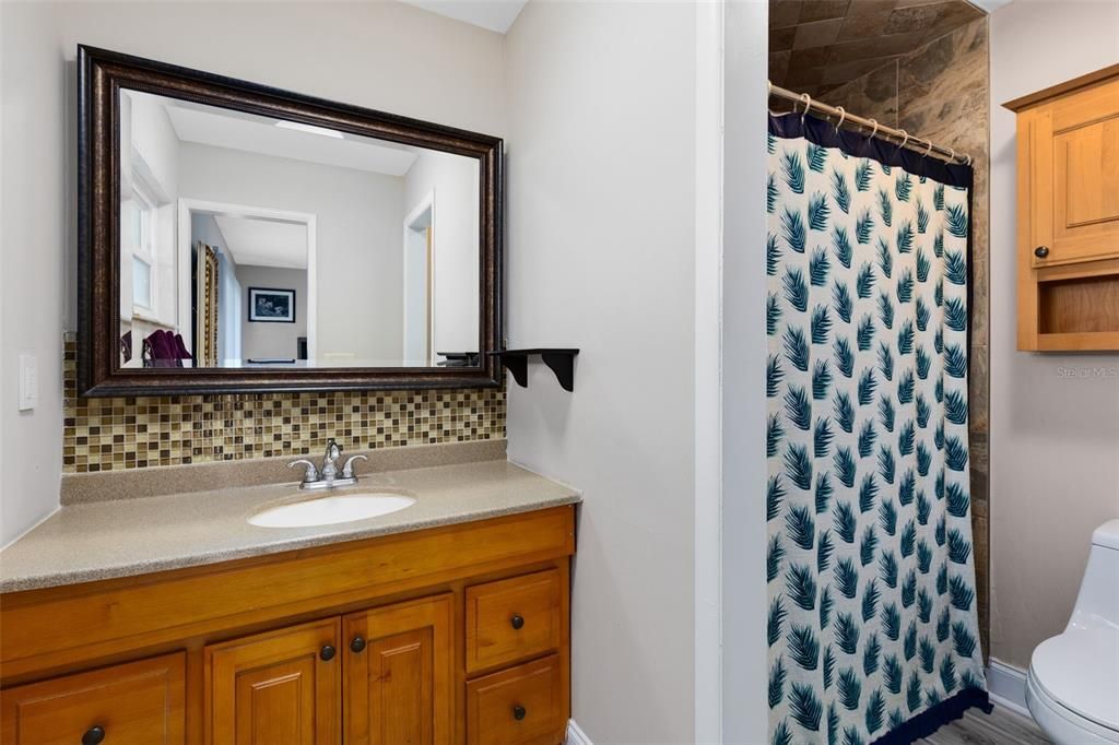 Active With Contract: $474,900 (4 beds, 2 baths, 2800 Square Feet)