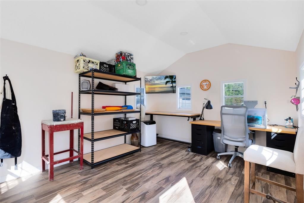 Active With Contract: $474,900 (4 beds, 2 baths, 2800 Square Feet)