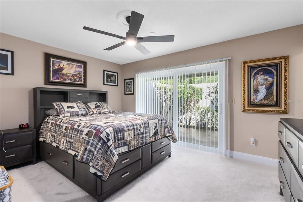 Active With Contract: $474,900 (4 beds, 2 baths, 2800 Square Feet)